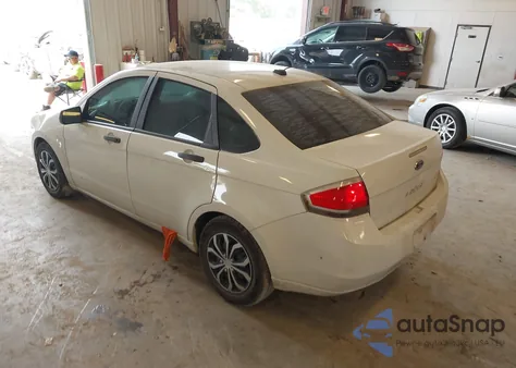 2011 Ford Focus S from USA, damaged, VIN 1FAHP3EN1BW117158